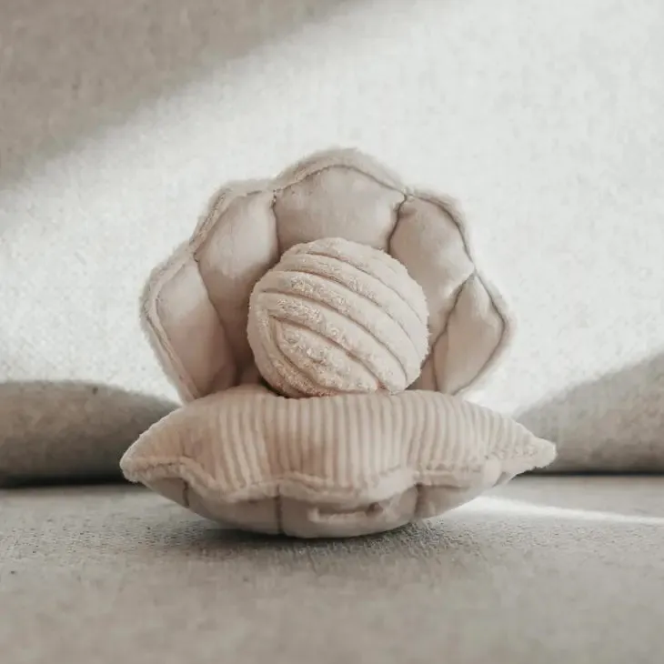 LAMBWOLF COLLECTIVE - OYSTER POP DOG TOY