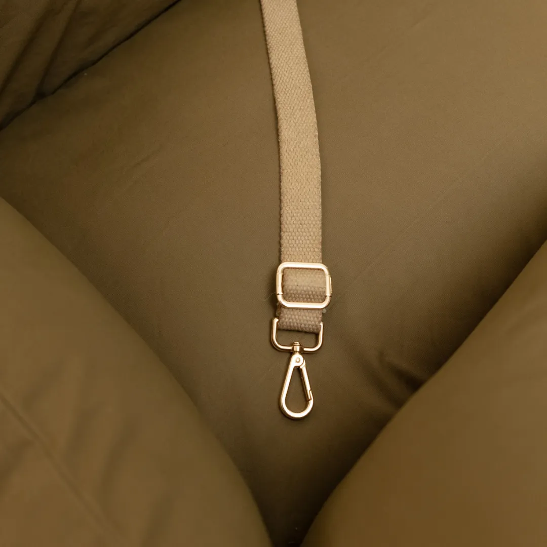 OAK Boho Holiday Travel Bed for Medium Dogs : Khaki Rainbow Heart